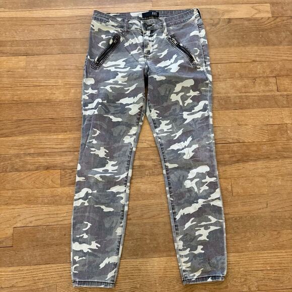 Kut From The Kloth camo straight leg mid rise jeans pants size 6
 b36 - Picture 1 of 6